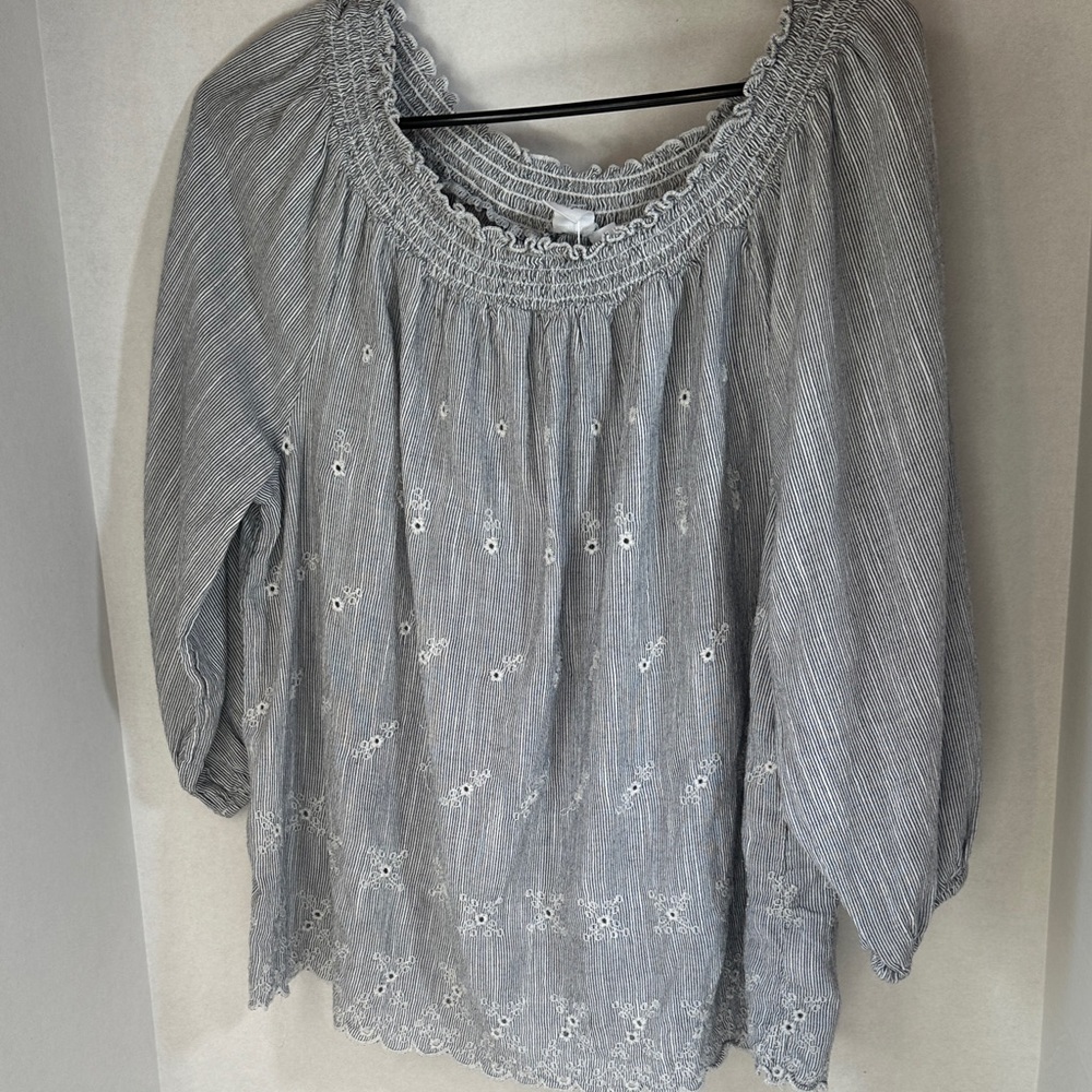 Gap embroidered  lightweight striped shirt size large
